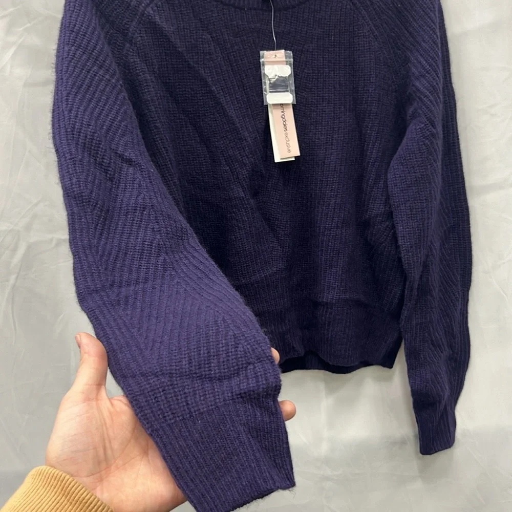 Aqua 100% Cashmere Sweater 💟 NWT